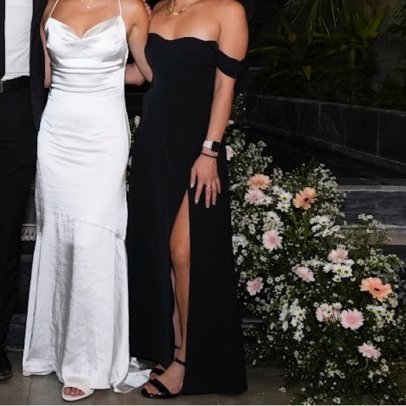 A&f camille off shoulder dress - Picture 2 of 3